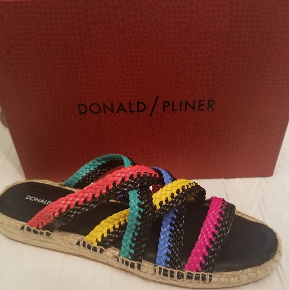 Donald J. Pliner Shoes - Donald j Pliner Rhonda sandals